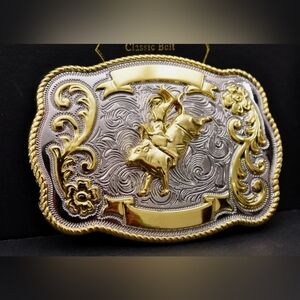 HUGE 122x86MM MAN BULL RIDE RODEO COWBOY GOLD TEXAS WESTERN BELT BUCKLE